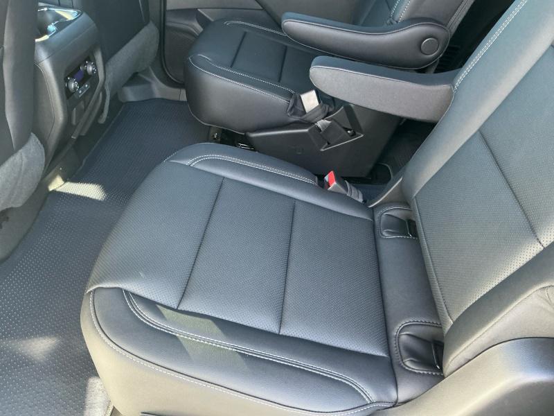 new 2026 Chevrolet Traverse car, priced at $46,390