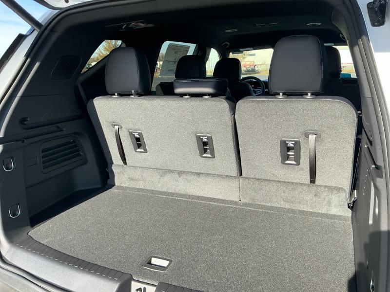 new 2026 Chevrolet Traverse car, priced at $46,390