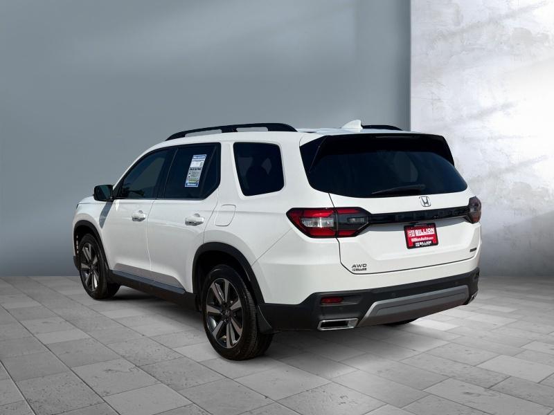 used 2025 Honda Pilot car, priced at $44,999