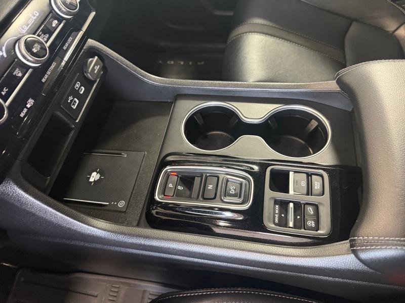 used 2025 Honda Pilot car, priced at $44,999