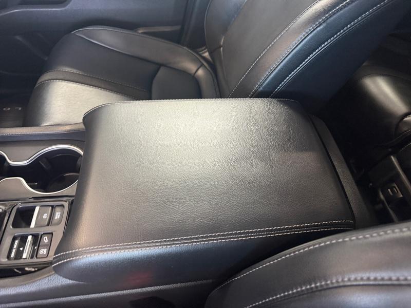 used 2025 Honda Pilot car, priced at $44,999