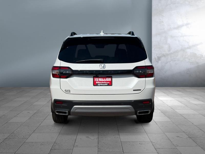 used 2025 Honda Pilot car, priced at $44,999
