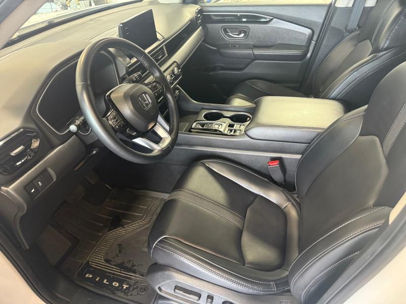 used 2025 Honda Pilot car, priced at $44,999