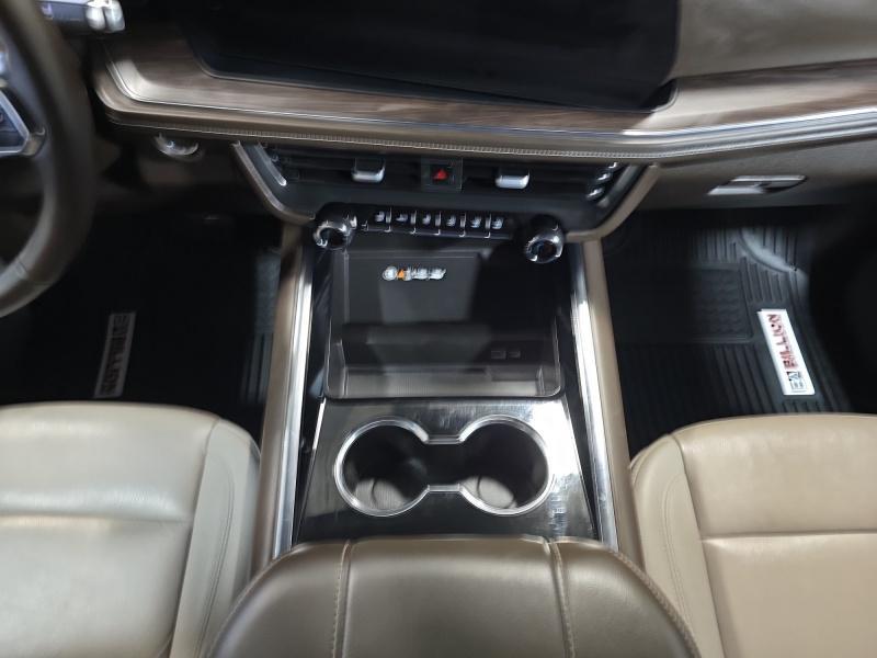 used 2025 Chevrolet Suburban car, priced at $73,999