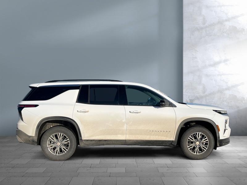 new 2026 Chevrolet Traverse car, priced at $45,865