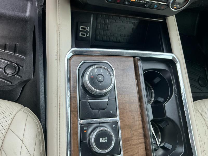 used 2019 Ford Expedition car, priced at $17,999