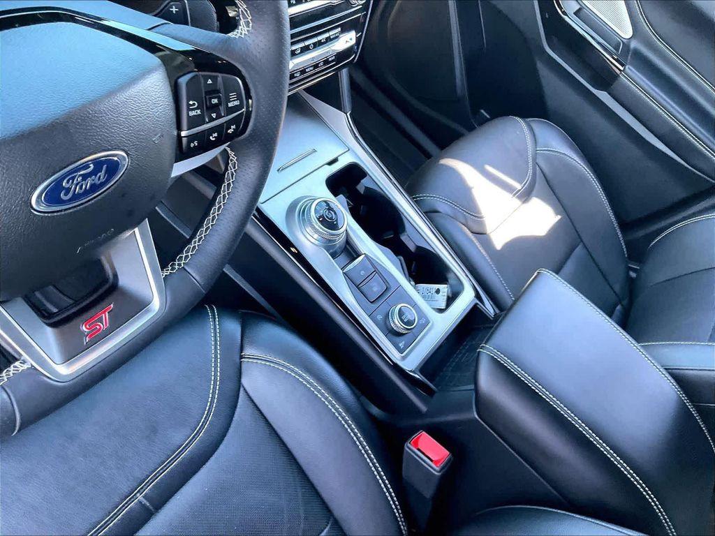 used 2023 Ford Explorer car, priced at $45,995