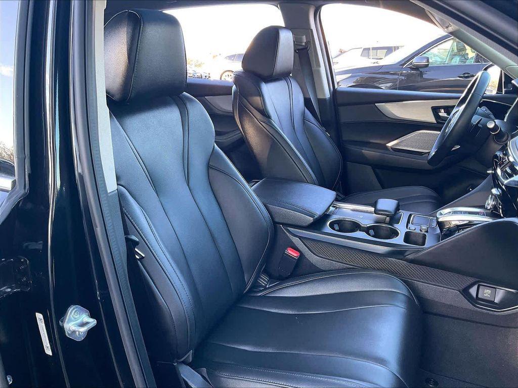 used 2024 Acura MDX car, priced at $43,991