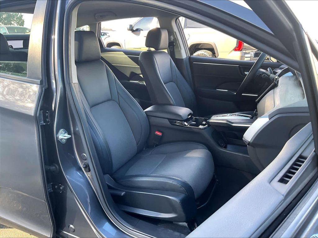 used 2018 Honda Clarity Plug-In Hybrid car, priced at $21,988