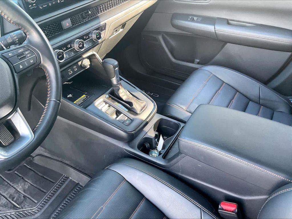 used 2025 Honda CR-V Hybrid car, priced at $35,888