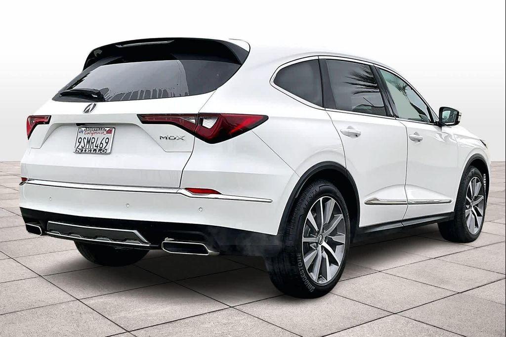 used 2025 Acura MDX car, priced at $47,900