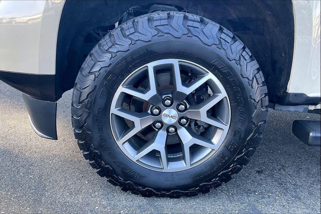 used 2022 GMC Canyon car, priced at $33,707