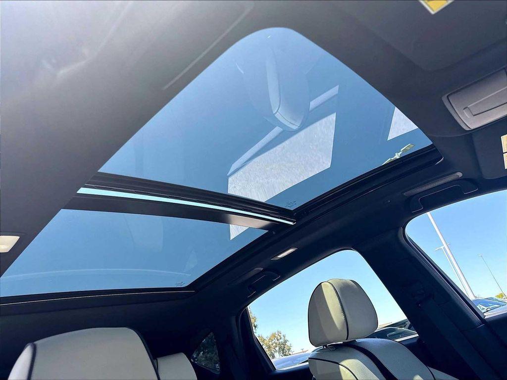 used 2022 Acura RDX car, priced at $35,900