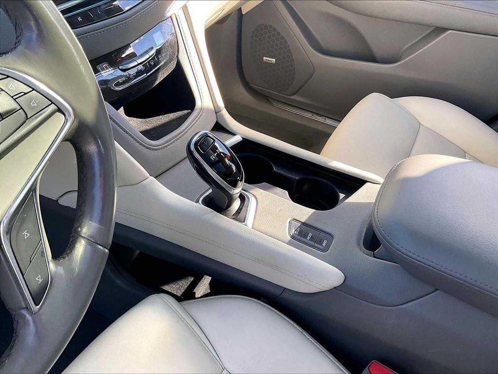 used 2019 Cadillac XT5 car, priced at $17,812