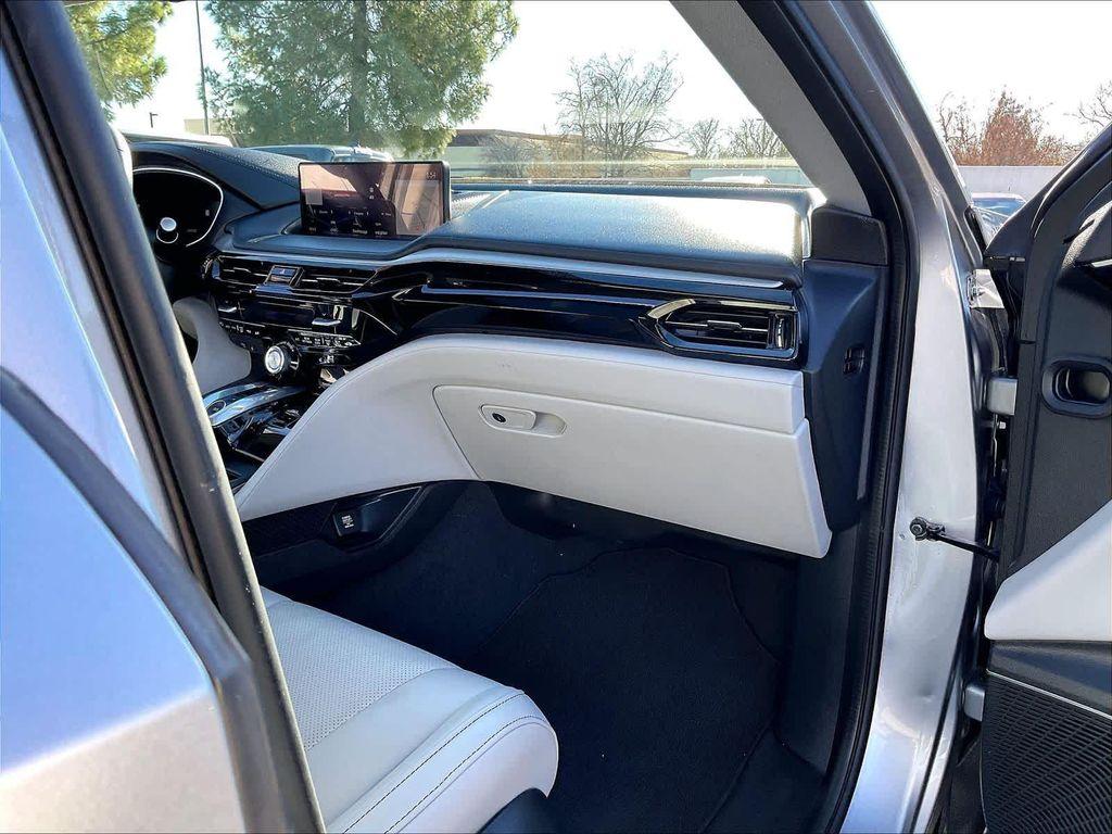 used 2023 Acura MDX car, priced at $44,389