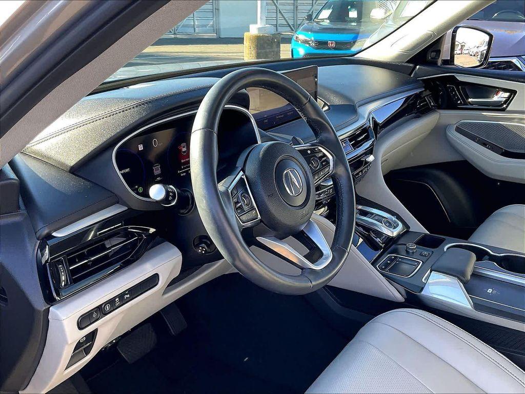 used 2023 Acura MDX car, priced at $44,389