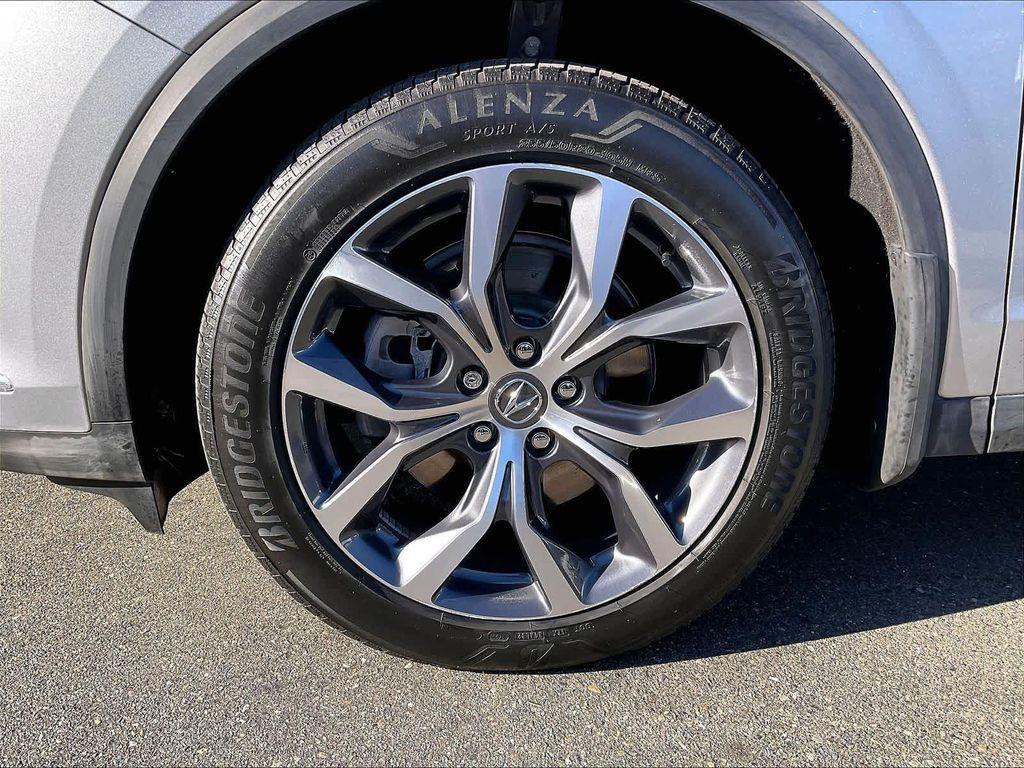 used 2023 Acura MDX car, priced at $44,389