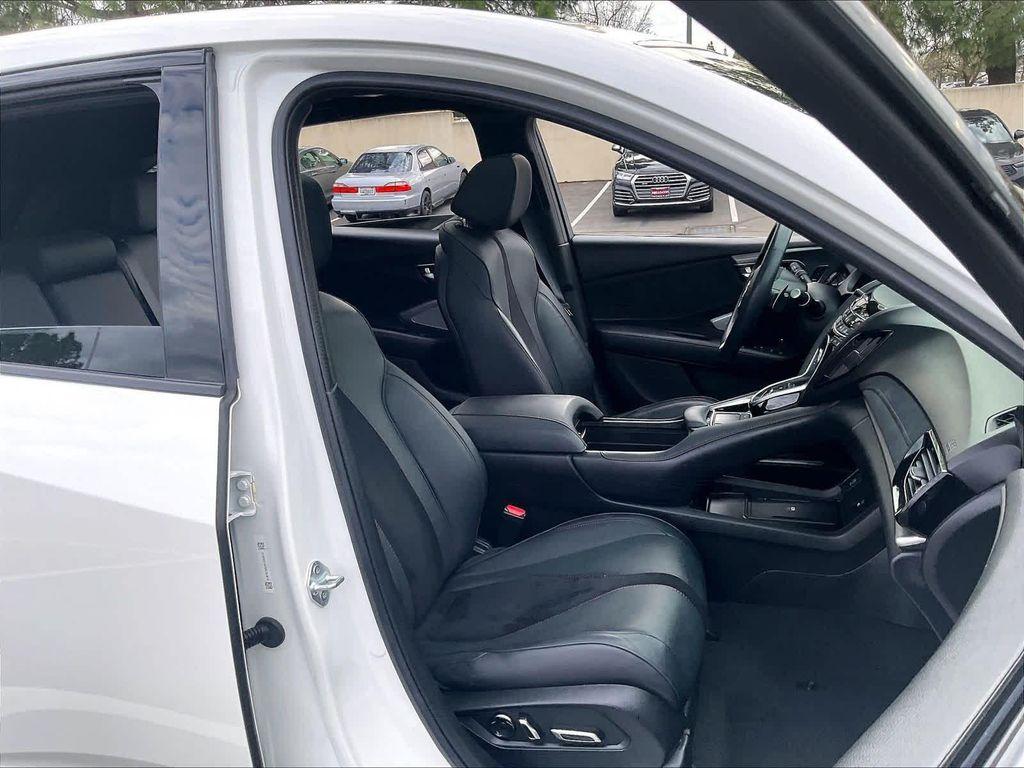 used 2023 Acura RDX car, priced at $35,995