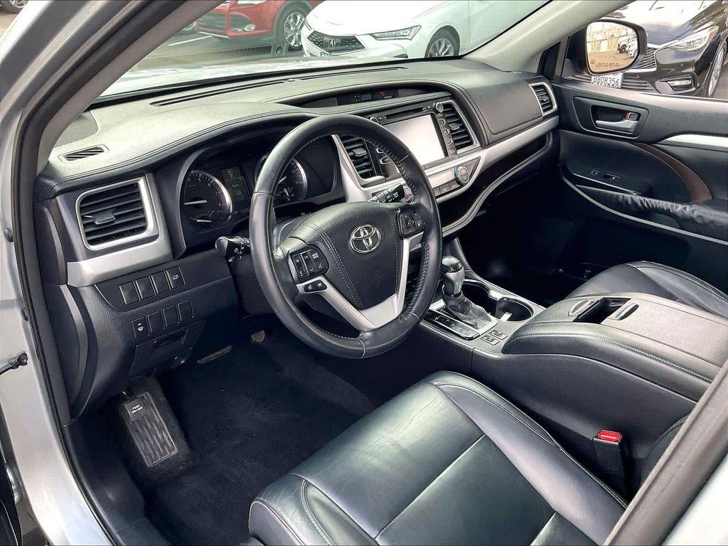 used 2015 Toyota Highlander car, priced at $14,599