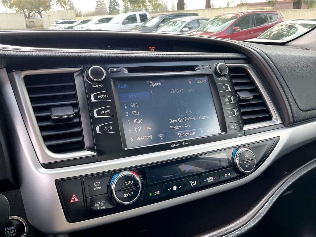 used 2015 Toyota Highlander car, priced at $14,599