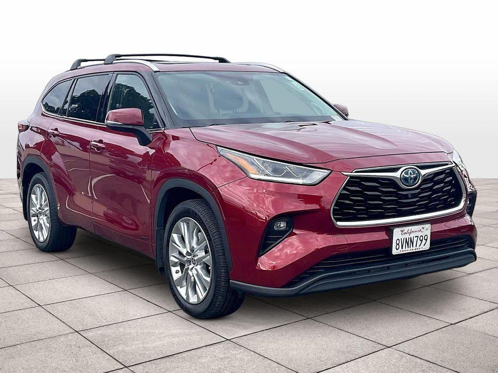 used 2021 Toyota Highlander Hybrid car, priced at $33,988