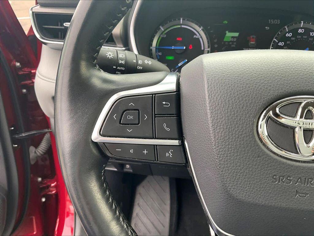 used 2021 Toyota Highlander Hybrid car, priced at $33,988