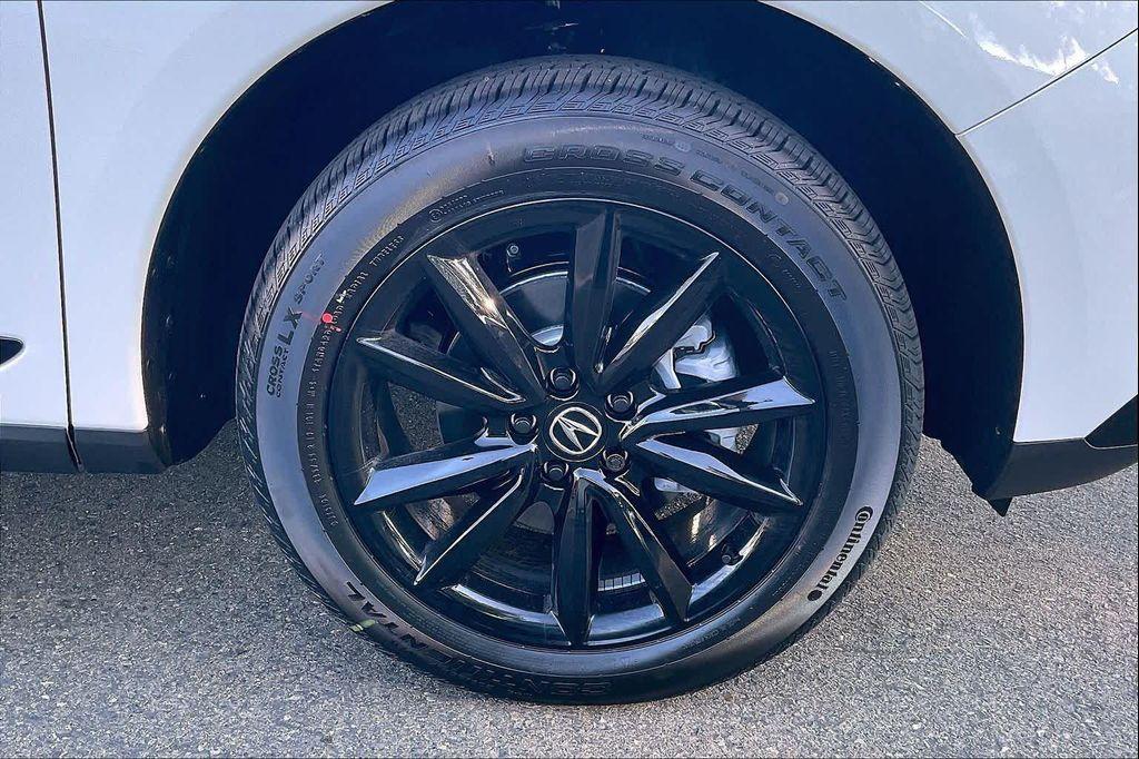 new 2026 Acura RDX car, priced at $47,050