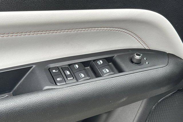 used 2025 Jeep Compass car, priced at $24,999