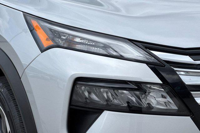 used 2025 Nissan Rogue car, priced at $24,999