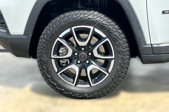 used 2025 Jeep Compass car, priced at $28,996