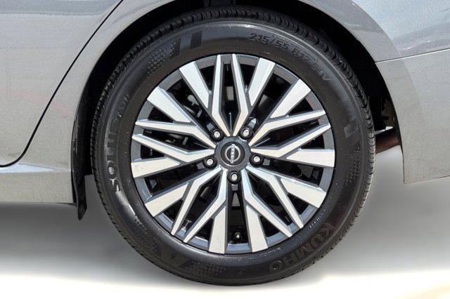 used 2025 Nissan Altima car, priced at $21,999