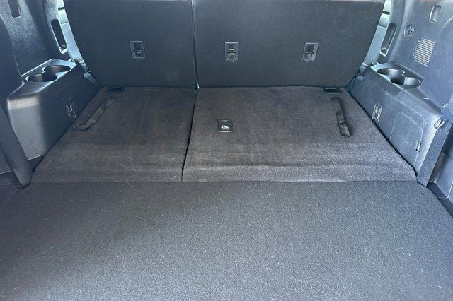 used 2024 Toyota Highlander car, priced at $34,998