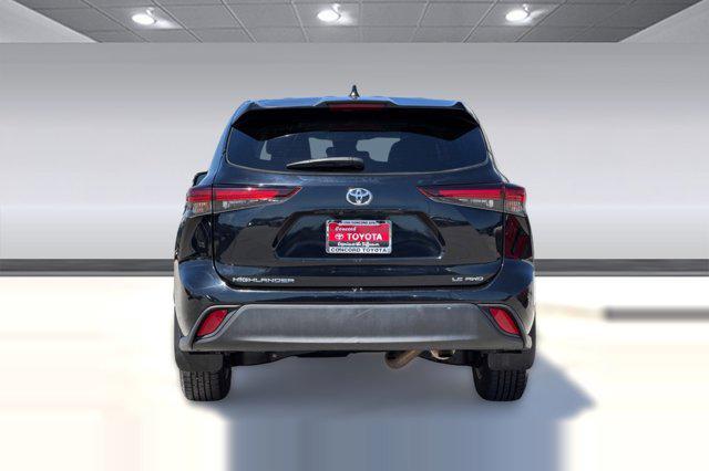 used 2024 Toyota Highlander car, priced at $34,998