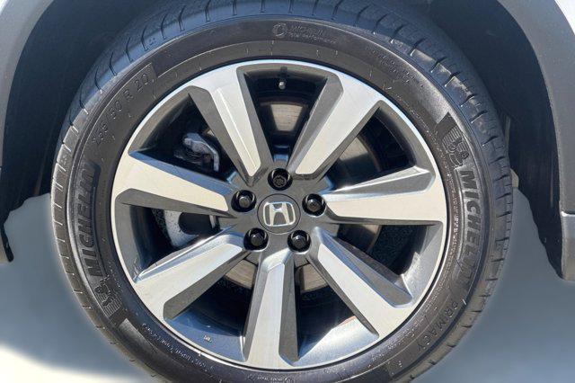 used 2023 Honda Pilot car, priced at $36,997