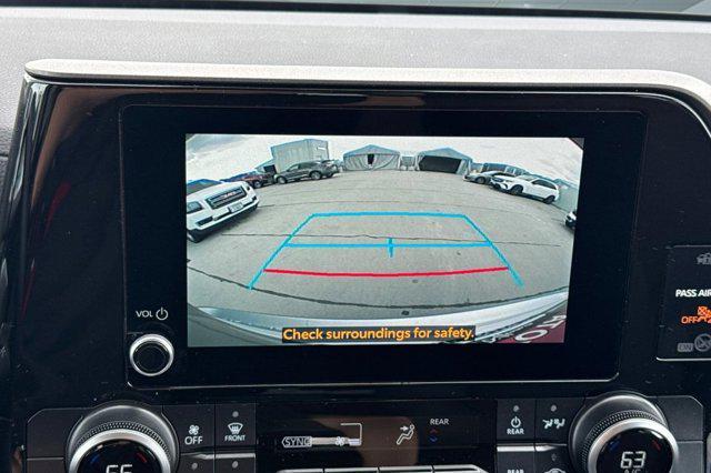 used 2025 Toyota Highlander car, priced at $39,998