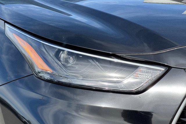 used 2025 Toyota Highlander car, priced at $37,996
