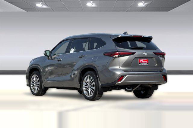 new 2026 Toyota Highlander Hybrid car, priced at $55,928