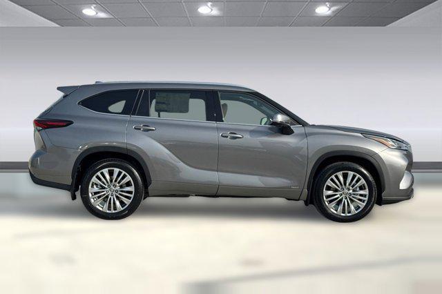 new 2026 Toyota Highlander Hybrid car, priced at $55,928