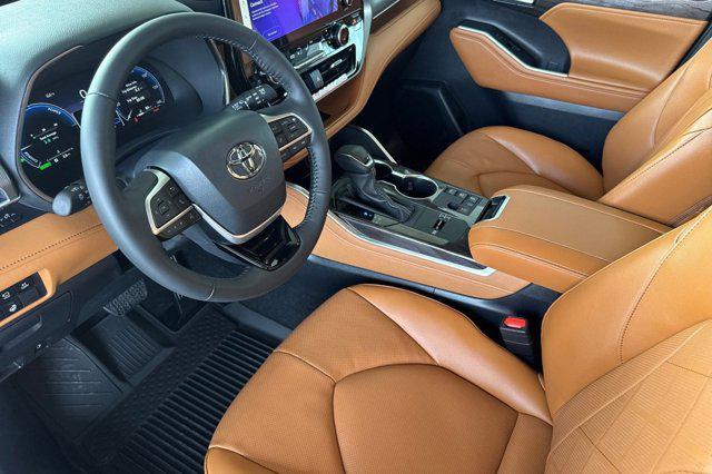 new 2026 Toyota Highlander Hybrid car, priced at $55,928