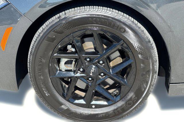 used 2025 Kia K5 car, priced at $23,998