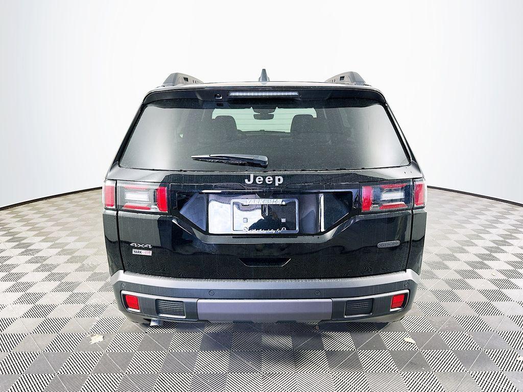 new 2026 Jeep Cherokee car, priced at $43,108