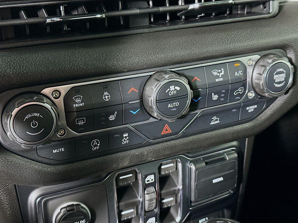new 2026 Jeep Wrangler car, priced at $56,582