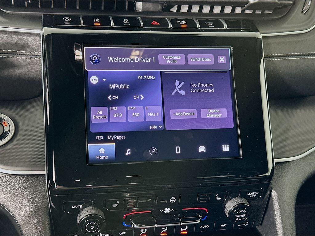 new 2025 Jeep Grand Cherokee car, priced at $43,630