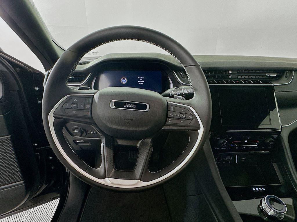 new 2025 Jeep Grand Cherokee L car, priced at $35,156