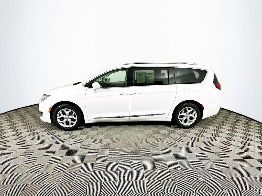 used 2018 Chrysler Pacifica car, priced at $14,800