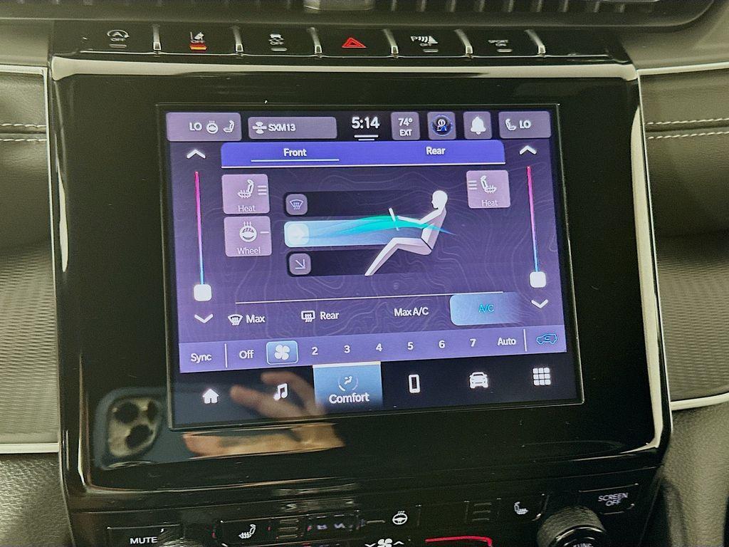 new 2025 Jeep Grand Cherokee L car, priced at $44,391