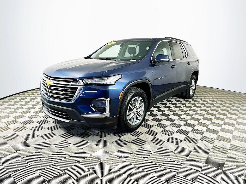 used 2023 Chevrolet Traverse car, priced at $28,800