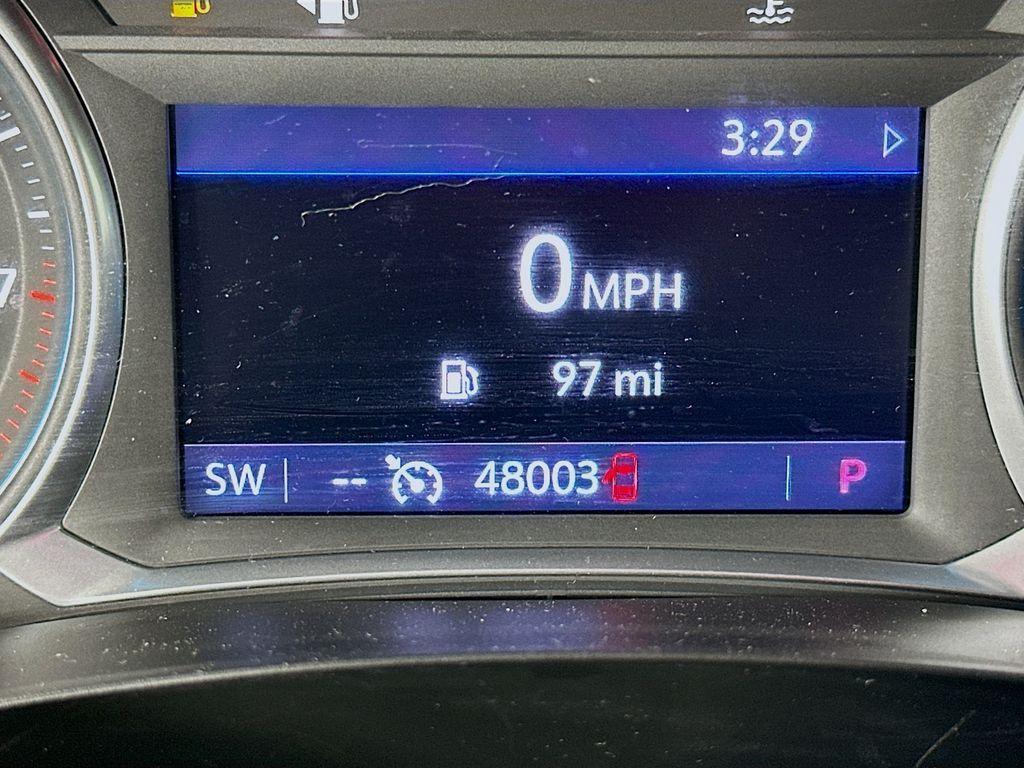 used 2022 Chevrolet Traverse car, priced at $25,899