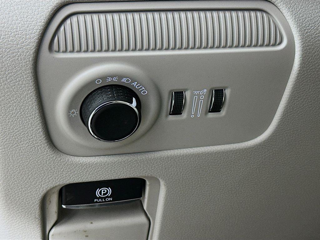 new 2026 Jeep Grand Wagoneer car, priced at $90,921