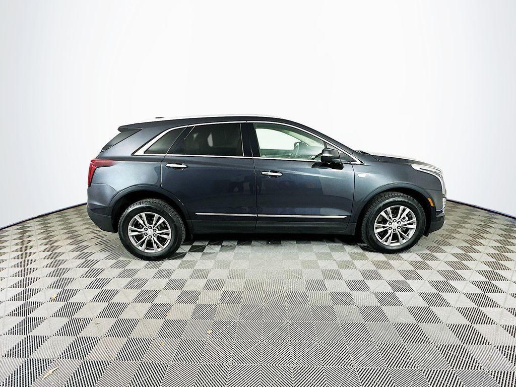 used 2022 Cadillac XT5 car, priced at $27,554